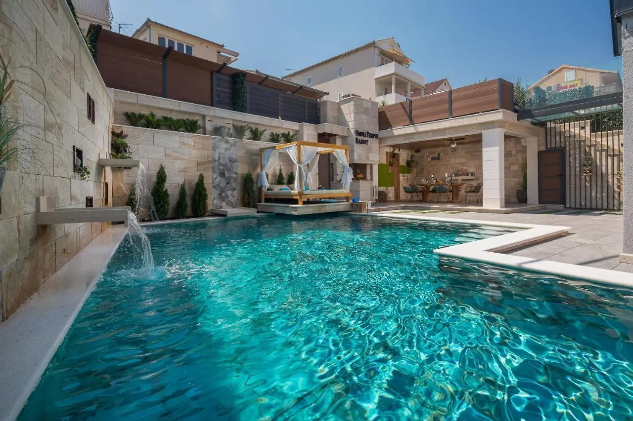 Villa Arbanessa With Heated Pool Trogir Holiday home