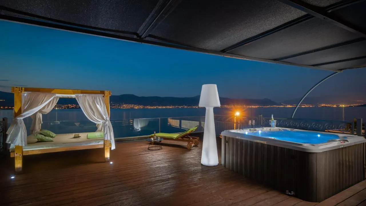 Villa Arbanessa With Heated Pool Trogir