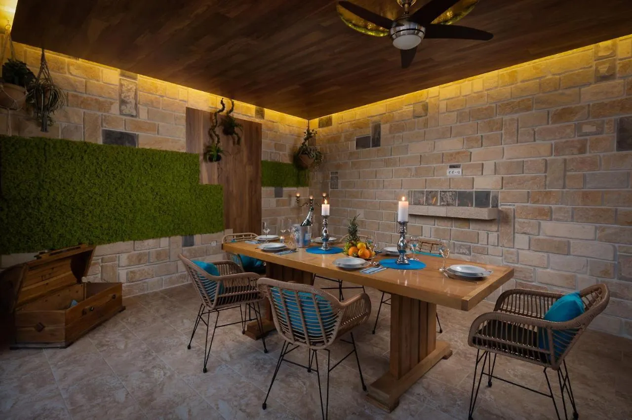 Villa Arbanessa With Heated Pool Trogir 0*,
